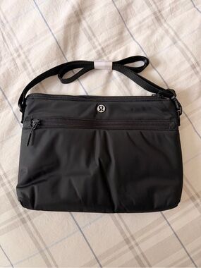 lululemon duffle bag womens Lululemon Duffle Bag Womens Lululemon Keep It Classy Duffel Bag: Black  Vegan Leather Gym Tote